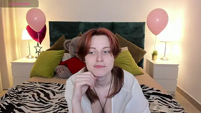 Snapshot of Jiffyyo chatting on 03/11/25, 02:29 Jiffyyo online show from 03/11/25, 02:29