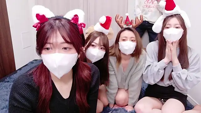 NA-KAREN-V8 online show from 12/17/25, 01:17