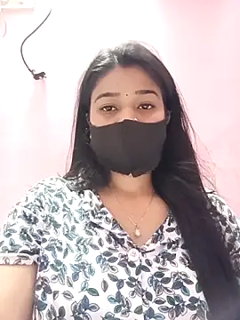 Simran-001 online show from 04/17/26, 12:08