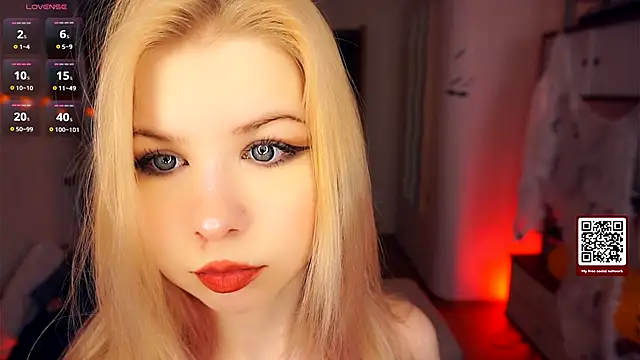 LynetHakes online show from 11/06/25, 04:35