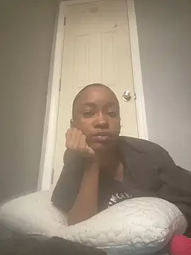 Snapshot of Meerawantsyou chatting on 02/12/25, 04:44 Meerawantsyou online show from 02/12/25, 04:44