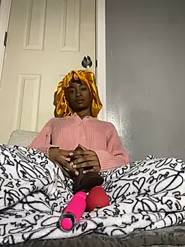 Snapshot of Meerawantsyou chatting on 02/17/25, 08:19 Meerawantsyou online show from 02/17/25, 08:19