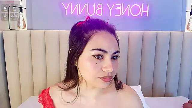 Snapshot of Naomymonroe_ chatting on 11/22/25, 09:25 Naomymonroe online show from 11/22/25, 09:25