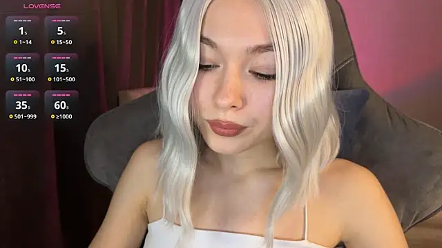 Snapshot of Ohmy_Nora_ chatting on 06/03/26, 01:46 Ohmy Nora online show from 06/03/26, 01:46