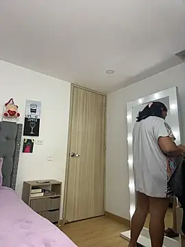 KarlaWild online show from 12/19/25, 12:01