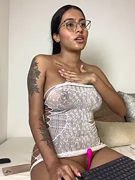 Snapshot of genesissara chatting on 02/05/25, 03:02 genesissara online show from 02/05/25, 03:02