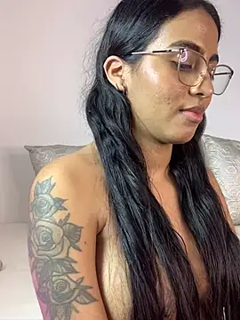 Snapshot of genesissara chatting on 03/03/25, 04:14 genesissara online show from 03/03/25, 04:14