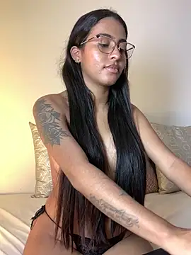 Snapshot of genesissara chatting on 03/18/25, 02:36 genesissara online show from 03/18/25, 02:36