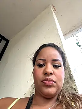 Snapshot of alibellsex chatting on 10/25/25, 05:51 alibellsex online show from 10/25/25, 05:51