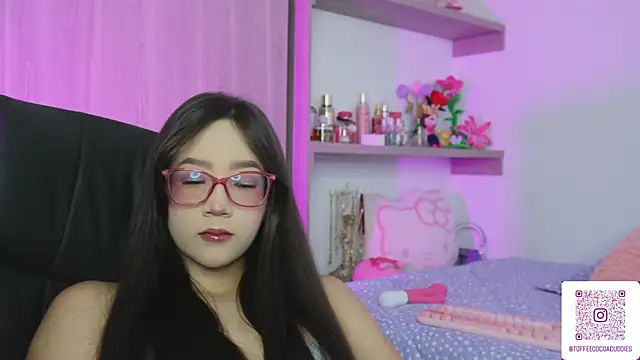 Snapshot of sophi_lii chatting on 05/16/26, 09:13 sophi lii online show from 05/16/26, 09:13