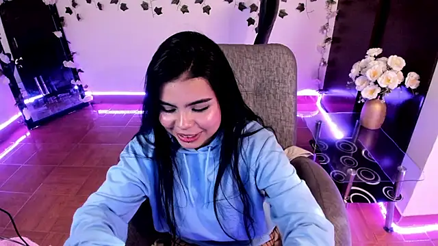 saray  jones online show from 01/22/25, 01:11