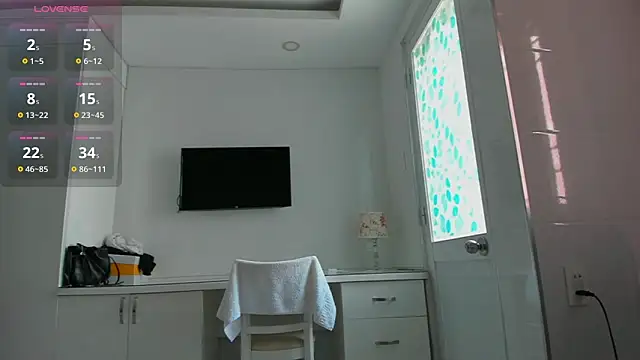 Yuki miiii online show from 05/15/26, 04:30