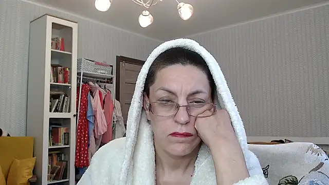 Soffya Soy online show from 05/28/26, 06:32