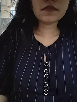 Snapshot of cute_IndianBabe chatting on 07/26/26, 01:36 cute IndianBabe online show from 07/26/26, 01:36