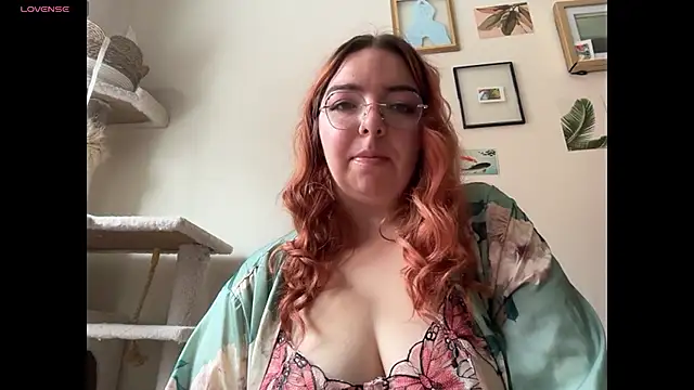 curvycate127 online show from 11/29/25, 05:49