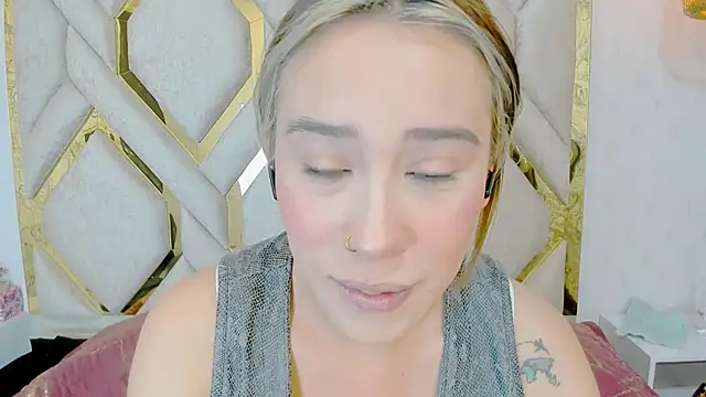 Lannajansen online show from 02/08/25, 01:33