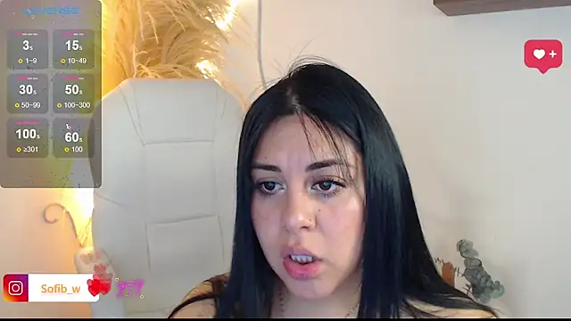 Snapshot of Sofi_BBW chatting on 05/29/26, 12:47 Sofi BBW online show from 05/29/26, 12:47
