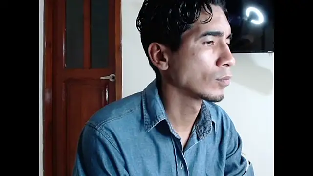 King Liam online show from 01/27/25, 01:48