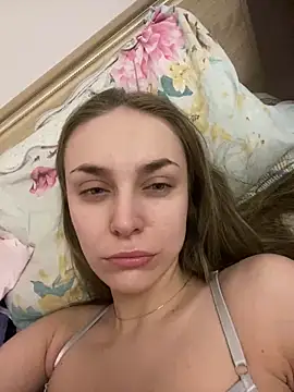 White Lu online show from 02/28/25, 09:33