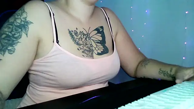 Snapshot of bunnyfox420 chatting on 09/12/25, 04:51 bunnyfox420 online show from 09/12/25, 04:51