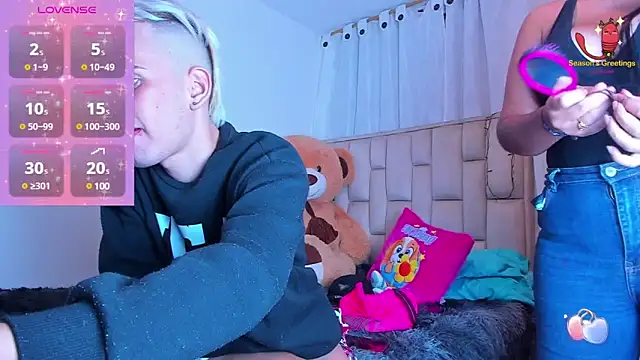 Snapshot of Sexy_valgirl chatting on 03/01/25, 04:04 Sexy valgirl online show from 03/01/25, 04:04