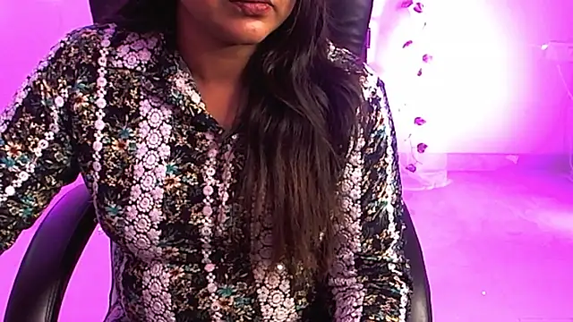 Snapshot of Gagankaur chatting on 02/11/25, 08:15 Gagankaur online show from 02/11/25, 08:15