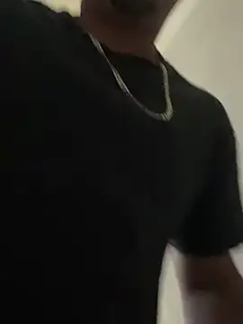 Snapshot of paullliliu chatting on 01/22/25, 04:12 paullliliu online show from 01/22/25, 04:12