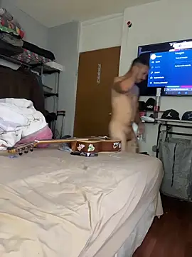 Snapshot of paullliliu chatting on 09/28/25, 11:43 paullliliu online show from 09/28/25, 11:43