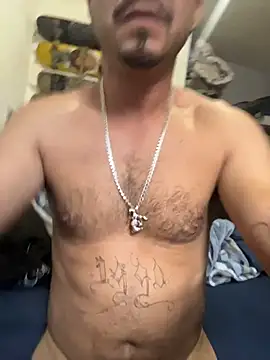 Snapshot of paullliliu chatting on 10/09/25, 03:43 paullliliu online show from 10/09/25, 03:43