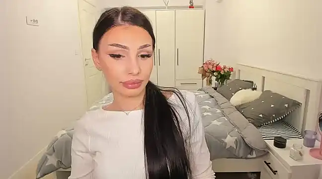 Snapshot of HelenShawn chatting on 03/09/25, 10:30 HelenShawn online show from 03/09/25, 10:30