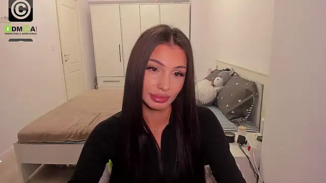 Snapshot of HelenShawn chatting on 09/11/25, 08:20 HelenShawn online show from 09/11/25, 08:20