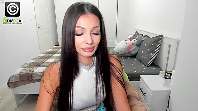 Snapshot of HelenShawn chatting on 11/28/25, 09:17 HelenShawn online show from 11/28/25, 09:17