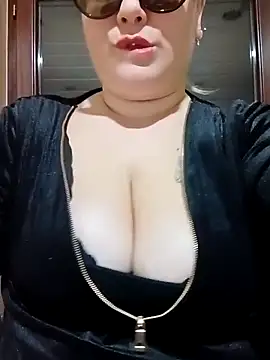 topina8 online show from 11/24/25, 04:07