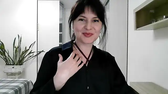 Victoria Glam online show from 09/18/25, 07:49