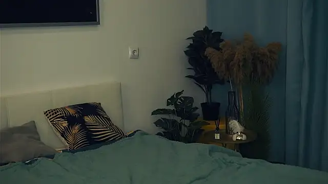 Snapshot of VeronaCritchlow chatting on 03/02/25, 02:00 VeronaCritchlow online show from 03/02/25, 02:00