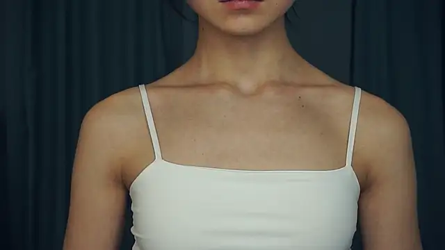 Snapshot of VeronaCritchlow chatting on 03/05/25, 07:38 VeronaCritchlow online show from 03/05/25, 07:38