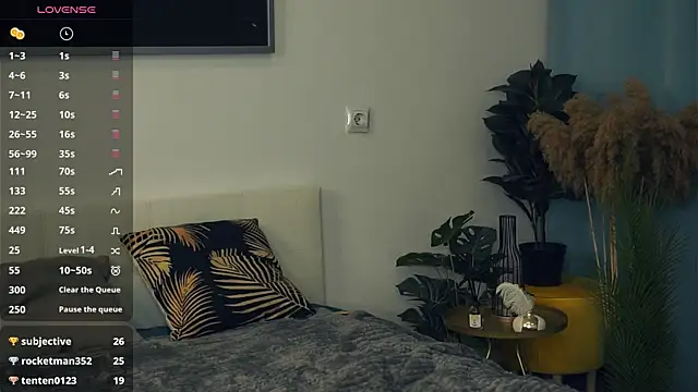 Snapshot of VeronaCritchlow chatting on 03/06/25, 02:08 VeronaCritchlow online show from 03/06/25, 02:08