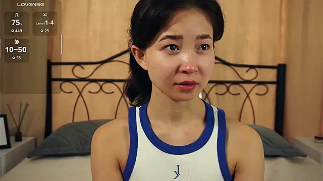 Snapshot of VeronaCritchlow chatting on 09/13/25, 07:08 VeronaCritchlow online show from 09/13/25, 07:08