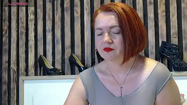 Snapshot of Alis_Lovi chatting on 07/11/26, 10:40 Alis Lovi online show from 07/11/26, 10:40