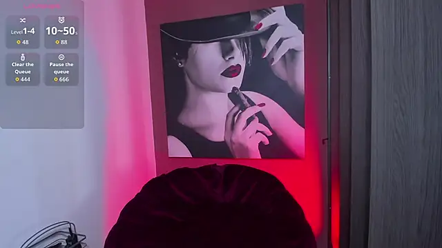 QueenOfHaze online show from 04/27/26, 08:23