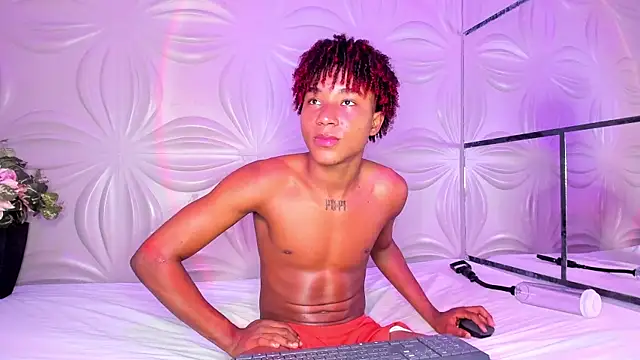 Snapshot of JackBBC18 chatting on 02/13/25, 11:28 JackBBC18 online show from 02/13/25, 11:28