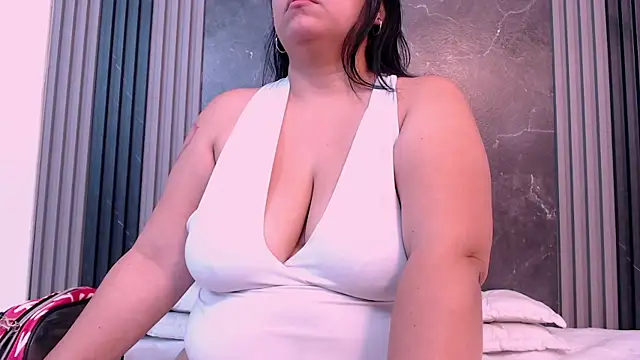 Snapshot of AmmyPike1 chatting on 09/11/25, 12:05 AmmyPike1 online show from 09/11/25, 12:05