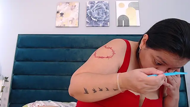 Snapshot of AmmyPike1 chatting on 10/02/25, 12:23 AmmyPike1 online show from 10/02/25, 12:23