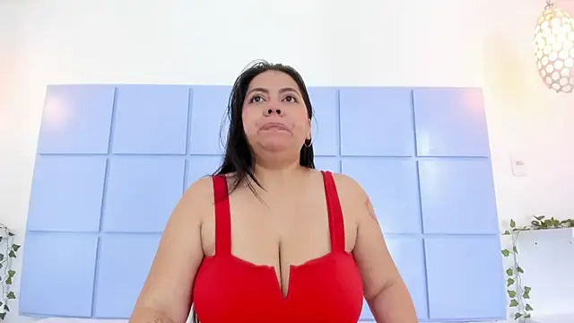 Snapshot of AmmyPike1 chatting on 11/14/25, 12:37 AmmyPike1 online show from 11/14/25, 12:37