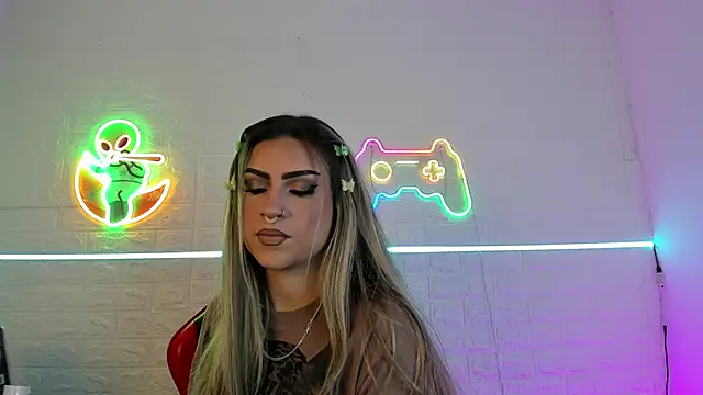 Snapshot of Valka_praskov chatting on 12/02/25, 01:05 Valka praskov online show from 12/02/25, 01:05