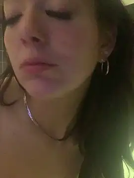 Snapshot of Hornyamy026 chatting on 02/04/26, 02:06 Hornyamy026 online show from 02/04/26, 02:06