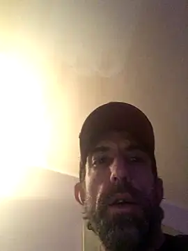 Snapshot of Pilote19 chatting on 12/04/25, 04:44 Pilote19 online show from 12/04/25, 04:44