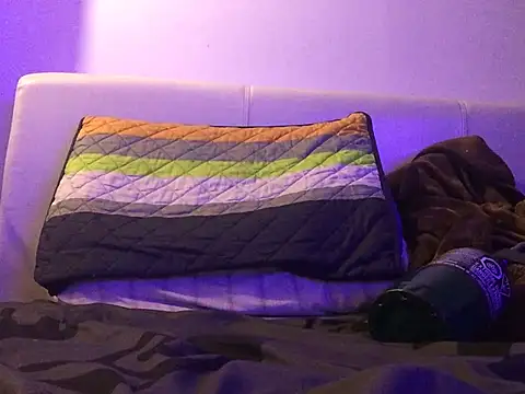 Snapshot of Pilote19 chatting on 02/13/26, 05:47 Pilote19 online show from 02/13/26, 05:47