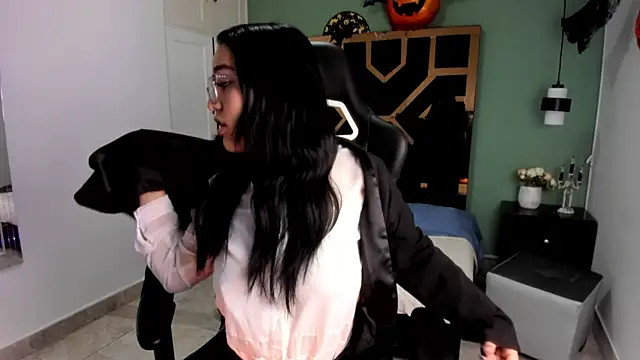 Billie Jhonson  online show from 11/04/25, 07:24