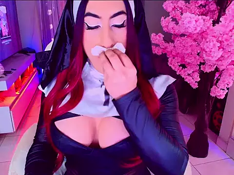 latexgoddes online show from 10/31/25, 07:26